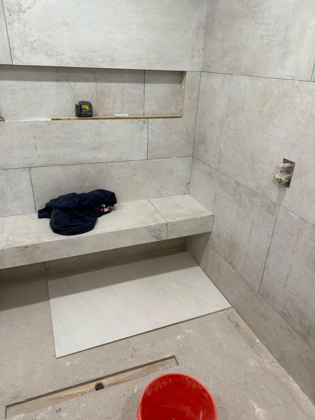 Walk-in Shower Tile Installation with Built-in Bench and Recessed Niche - Houston Bathroom Remodel